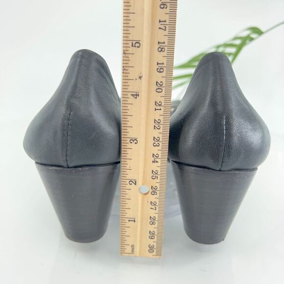 AGL Italy Women's Pump Size 39 9 Cap Toe Block Heel Chain Black Leather - Picture 8 of 14